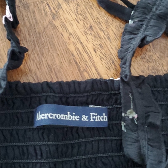 Abercrombie and Fitch Printed Crop Cami - small - Picture 2 of 6